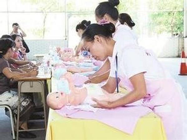 在菏澤市東華職業培訓學校學習家政護理專業靠譜嗎？